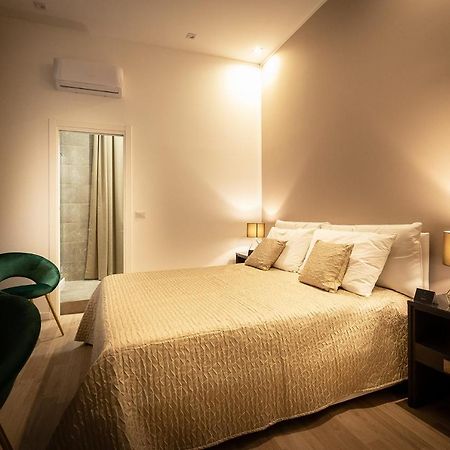 Fj Bianco Guest House Napoli Bagian luar foto