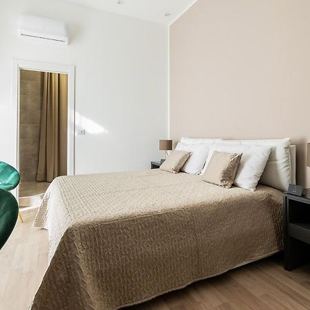 Fj Bianco Guest House Napoli Bagian luar foto
