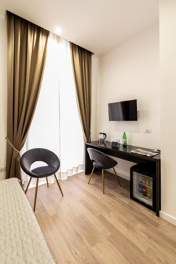 Fj Bianco Guest House Napoli Bagian luar foto