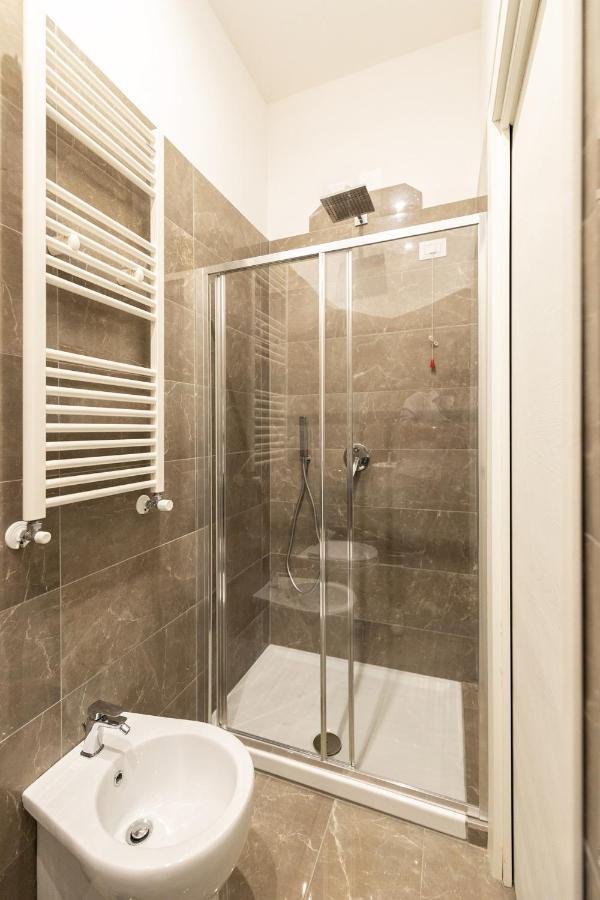 Fj Bianco Guest House Napoli Bagian luar foto